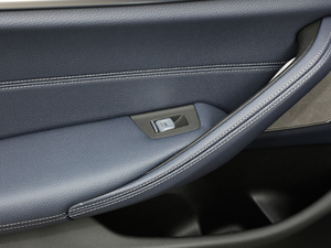 2020530i L(fng)а M\(yn)(dng)b п؅^(q)