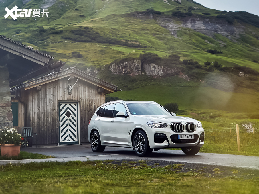 2020RX3ʽτ xDrive30e