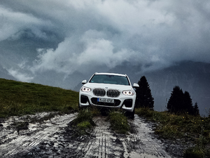 2020xDrive30e w^