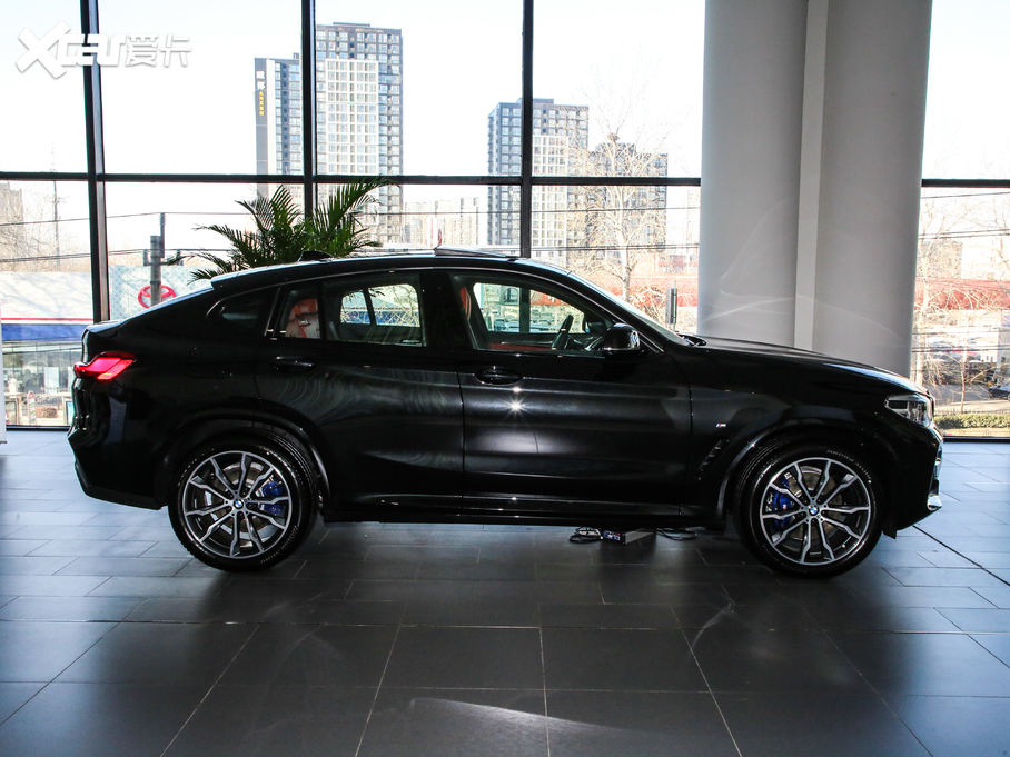 2020X4 xDrive 25i MԽҰװ