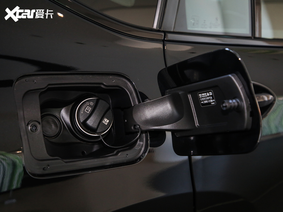 2020RX4 xDrive 25i MԽҰb