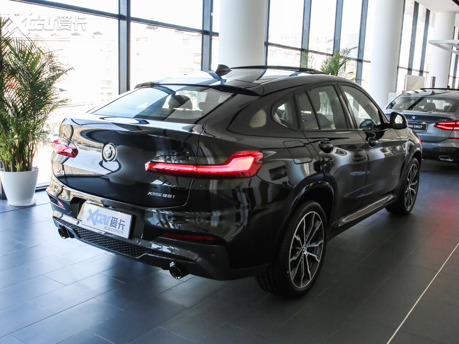 2019RX4 xDrive 25i Tʿ