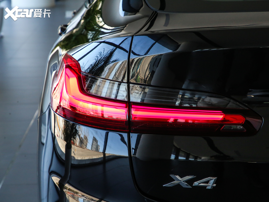 2019RX4 xDrive 25i Tʿ