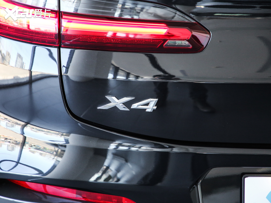 2019RX4 xDrive 25i Tʿ