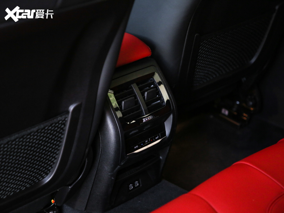 2019RX4 xDrive 25i Tʿ