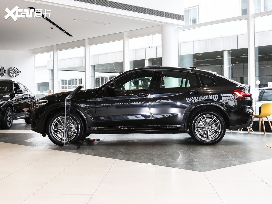 2020RX4 xDrive 25i M\b