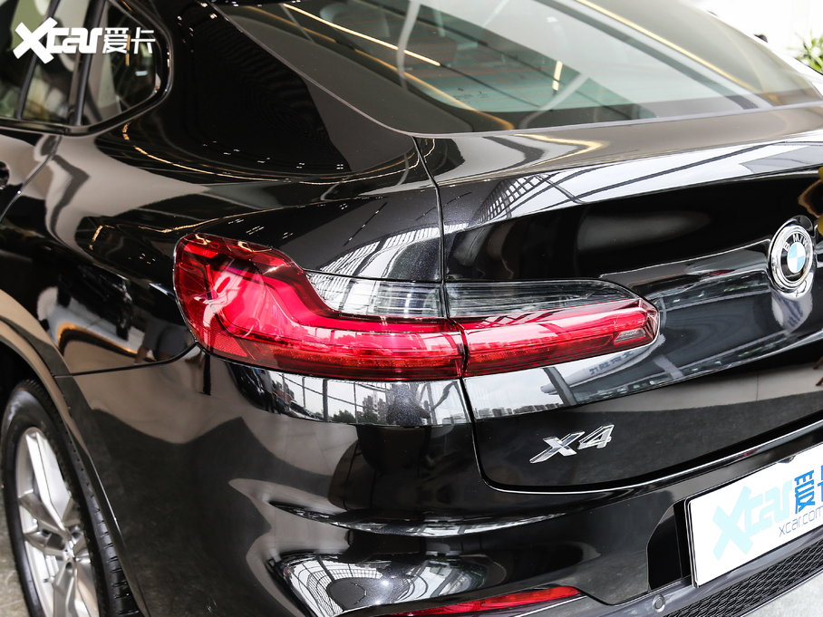 2020RX4 xDrive 25i M\b