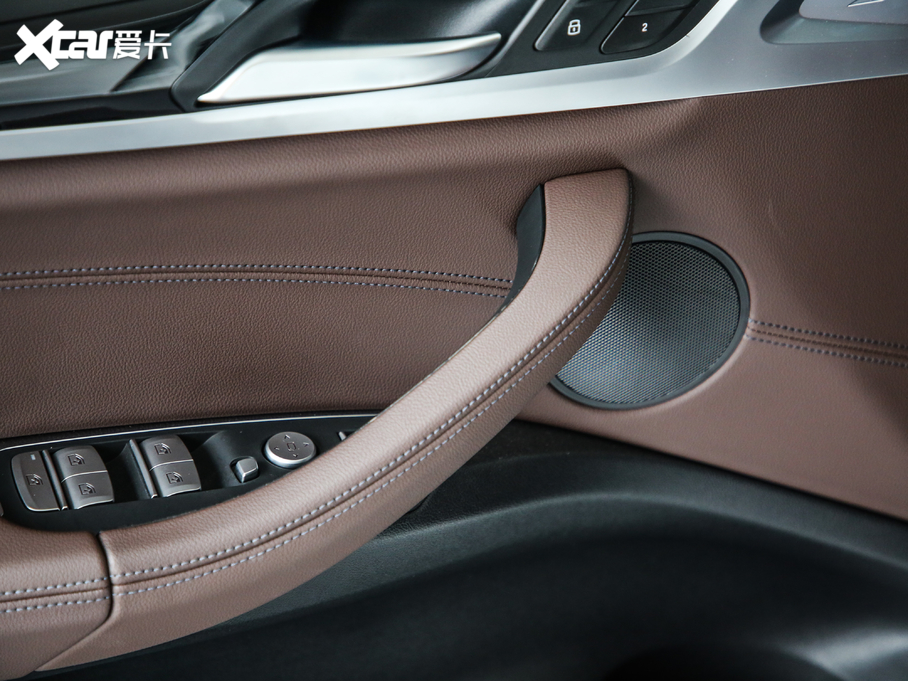 2020RX4 xDrive 25i M\b