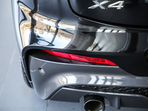 2020xDrive 25i MԽҰb ^