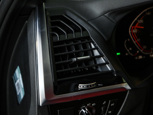 2020xDrive 25i MԽҰb п؅^