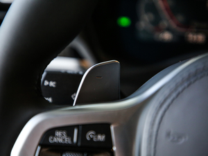 2020xDrive 25i MԽҰb п؅^