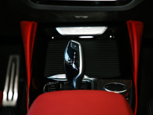 2020xDrive 25i MԽҰb п؅^