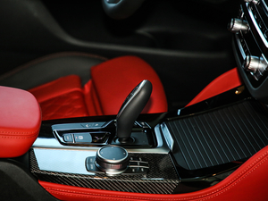 2020xDrive 25i MԽҰb п؅^