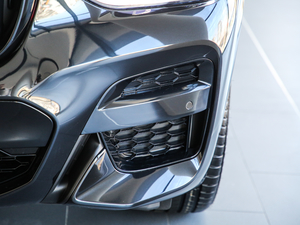 2019xDrive 25i Tʿ ^