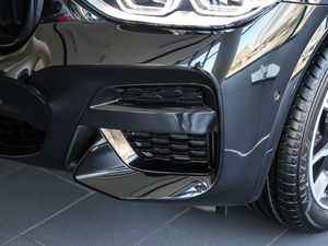 2019xDrive 25i Tʿ ^