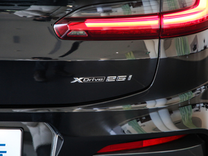 2019xDrive 25i Tʿ ^