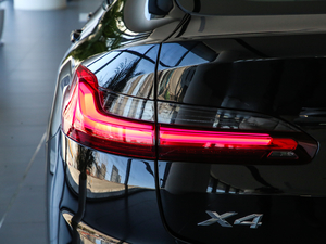 2019xDrive 25i Tʿ ^