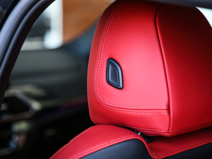 2019xDrive 25i Tʿ g