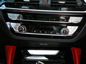 2019xDrive 25i Tʿ {{