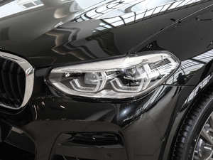 2020xDrive 25i M\b ^