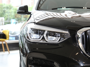 2020xDrive 25i M\b ^