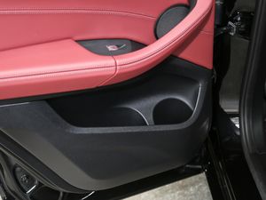 2020xDrive 25i M\b g