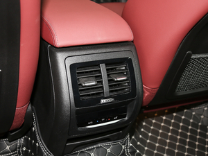 2020xDrive 25i M\b g