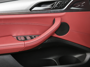 2020xDrive 25i M\b g