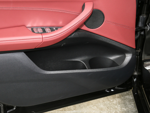 2020xDrive 25i M\b ǰTg