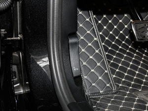 2020xDrive 25i M\b g