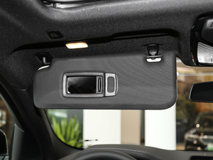 2020xDrive 25i M\b g