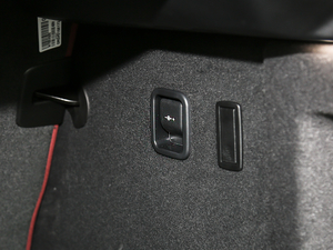 2020xDrive 25i M\b g