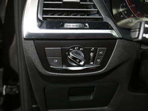 2020xDrive 25i M\b п؅^(q)