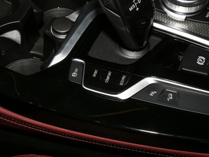 2020xDrive 25i M\b п؅^(q)