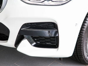 2020xDrive 25i M\b ^