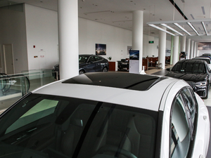 2020xDrive 25i M\b ܇