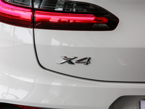 2020xDrive 25i M\b ^