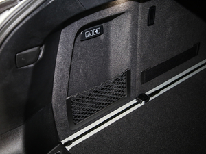 2020xDrive 25i M\b g