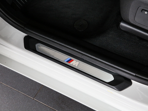 2020xDrive 25i M\b g