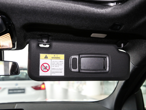 2020xDrive 25i M\b g