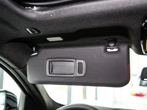 2020xDrive 25i M\b g