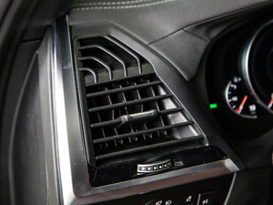 2020xDrive 25i M\b п؅^