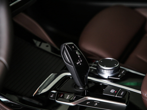 2020xDrive 25i M\b п؅^