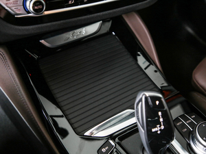 2020xDrive 25i M\b п؅^