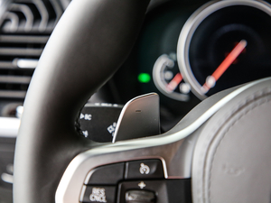 2020xDrive 25i M\b п؅^