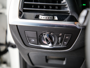 2020xDrive 25i M\b п؅^