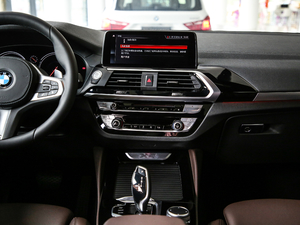 2020xDrive 25i M\b п_