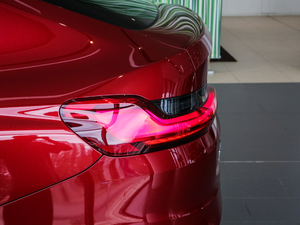 2020xDrive 25i M\b ^