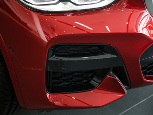 2020xDrive 25i M\b ^