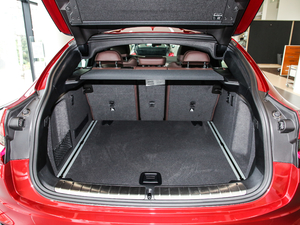 2020xDrive 25i M\b g